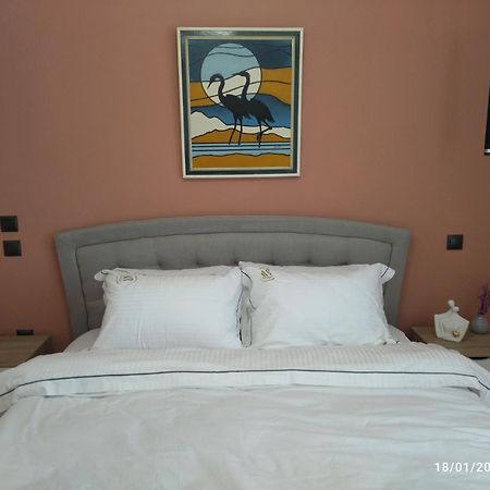 Swan Paradise Glyfada Apartment Athen Eksteriør billede