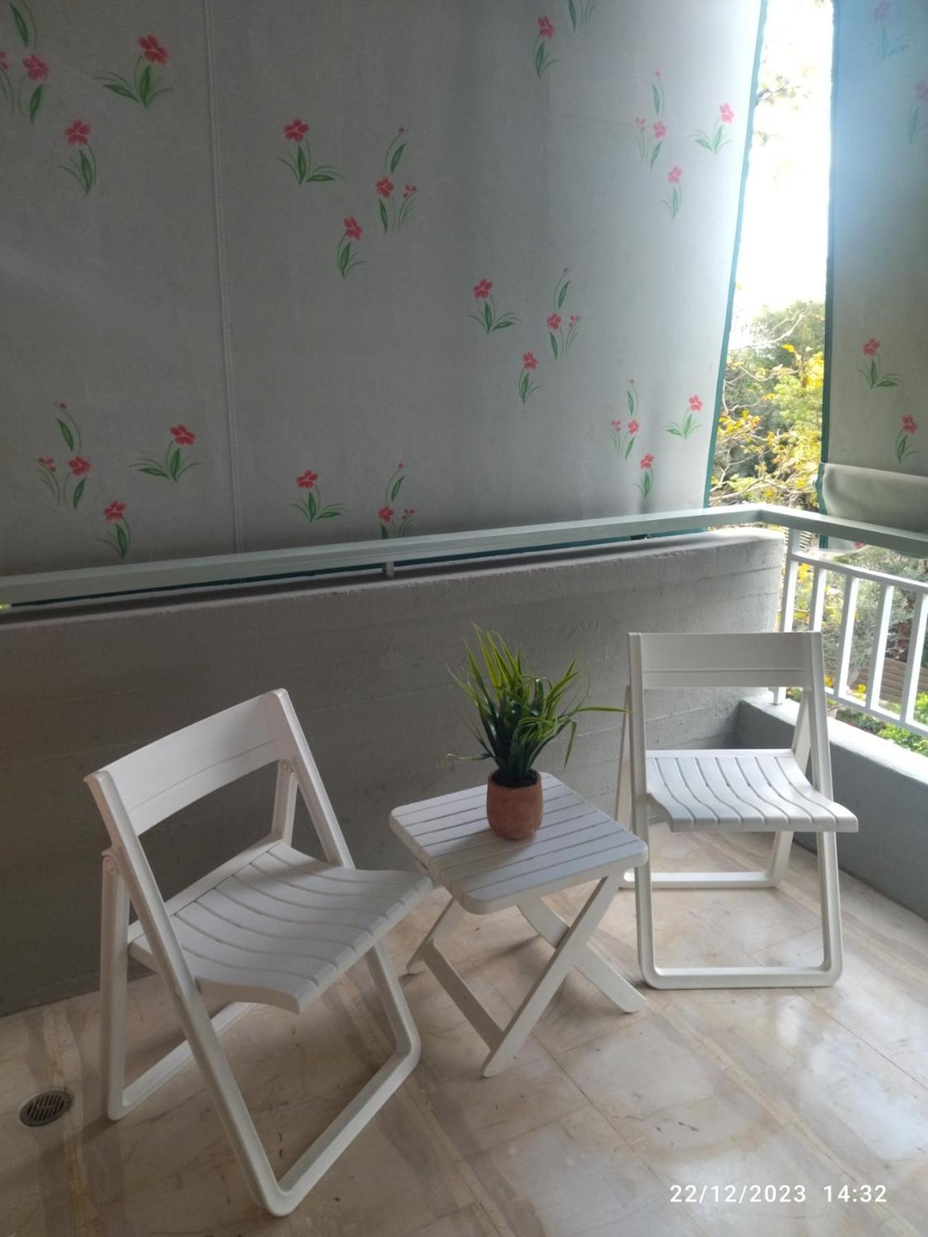 Swan Paradise Glyfada Apartment Athen Eksteriør billede